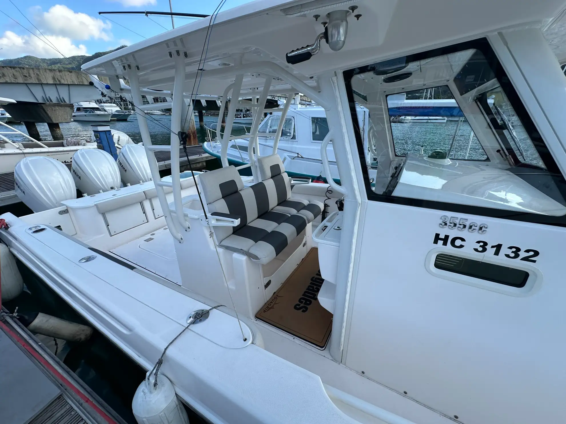 35' Everglades "BIBI" — photo 6