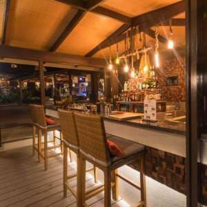 Mango Terrace (Coco De Mer & Black Parrot Suites)