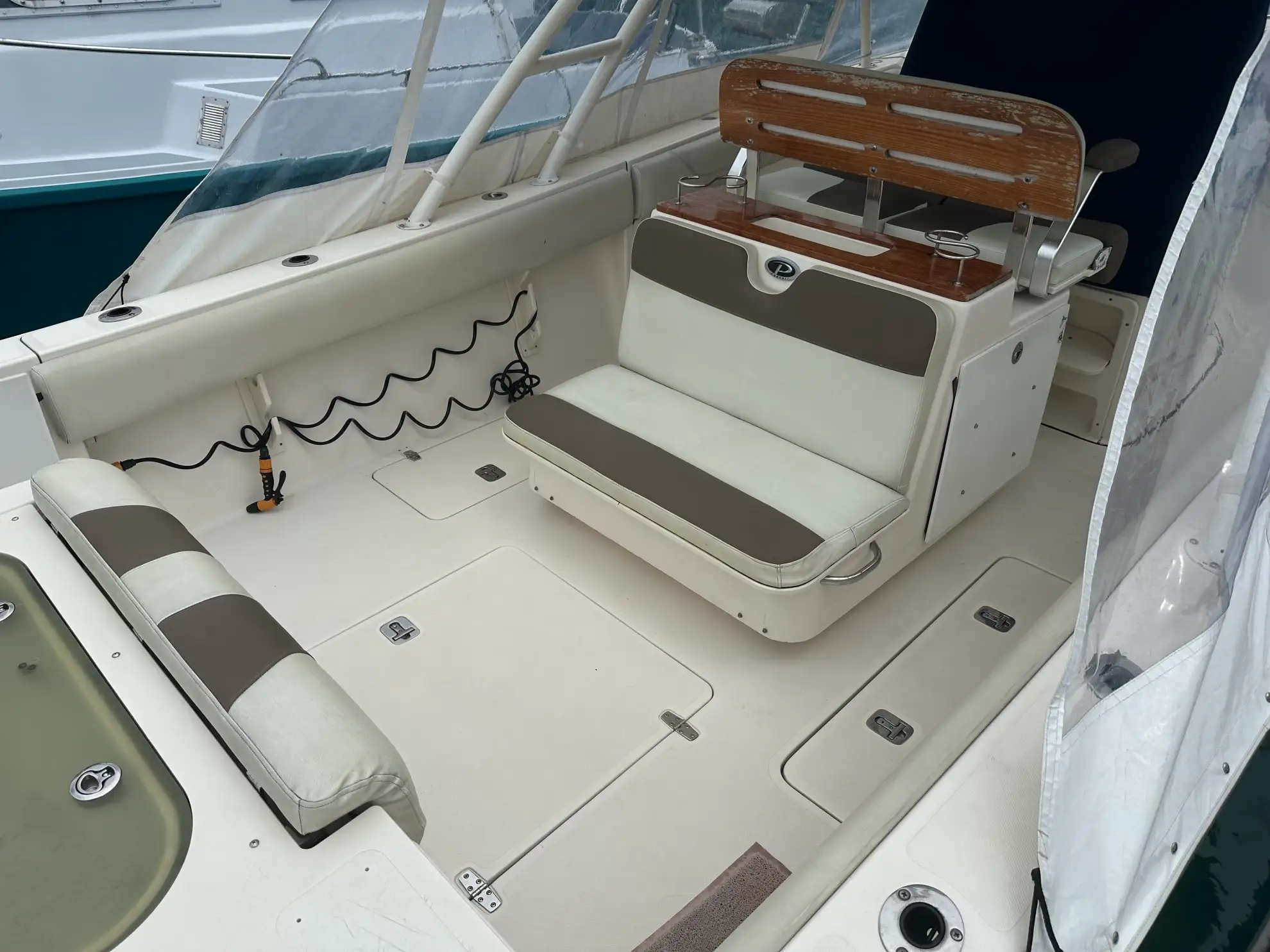 32' Persuit "MIMI" — photo 9