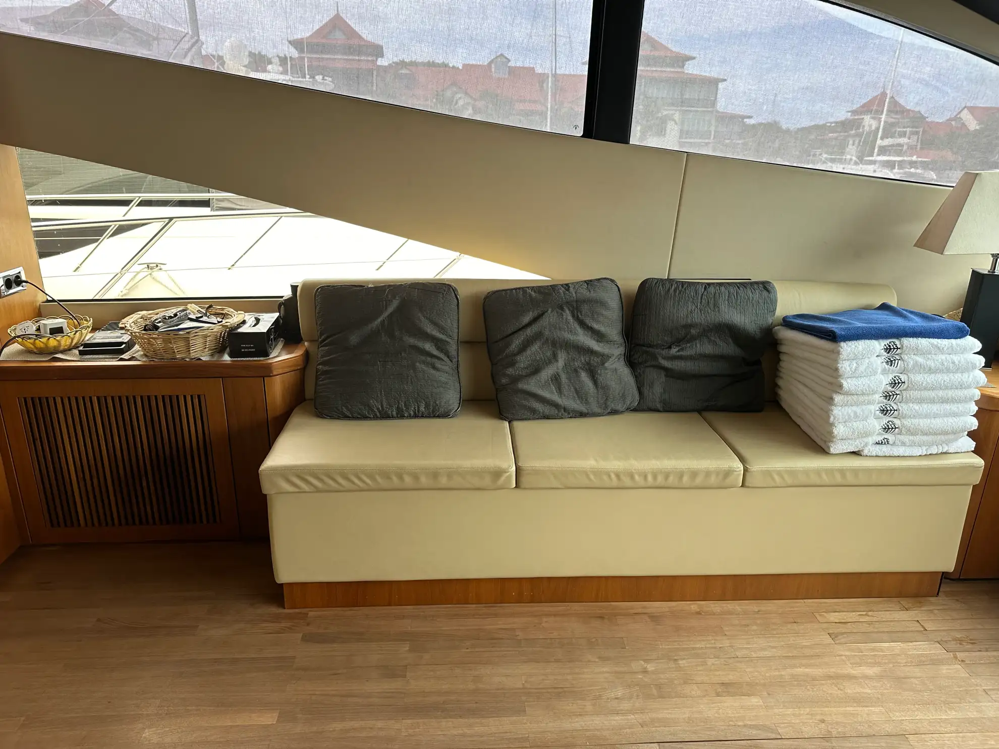 Sunseeker Manhattan 74’ — photo 17