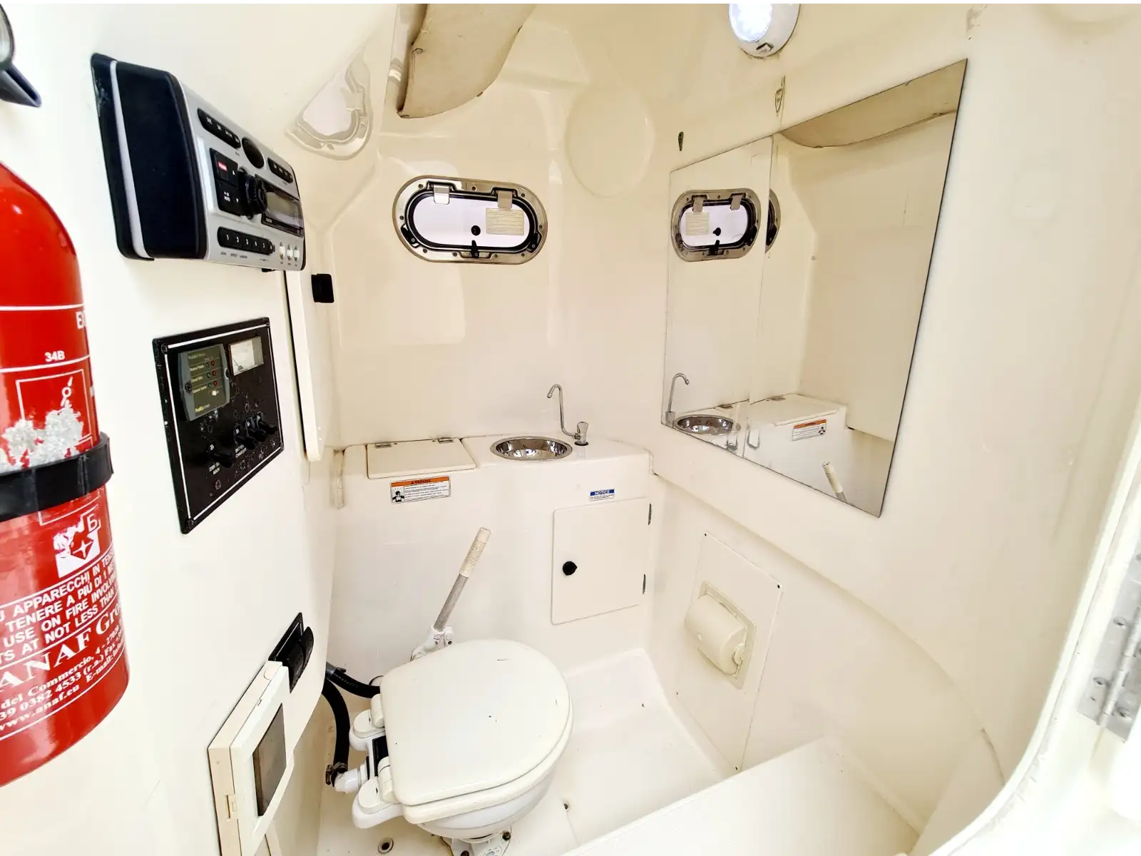 32' Persuit "MIMI" — photo 5