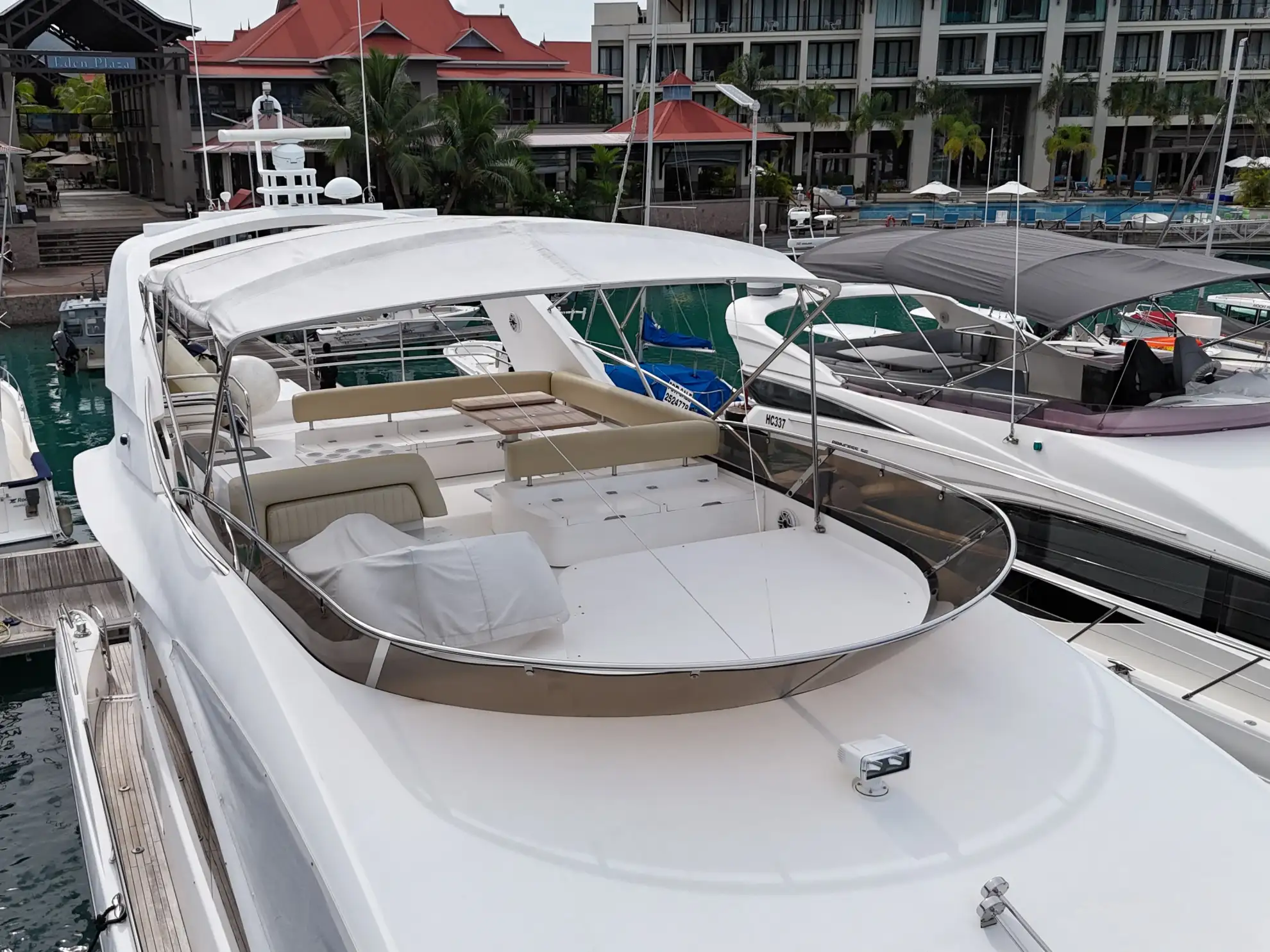 Sunseeker Manhattan 74’ — photo 6