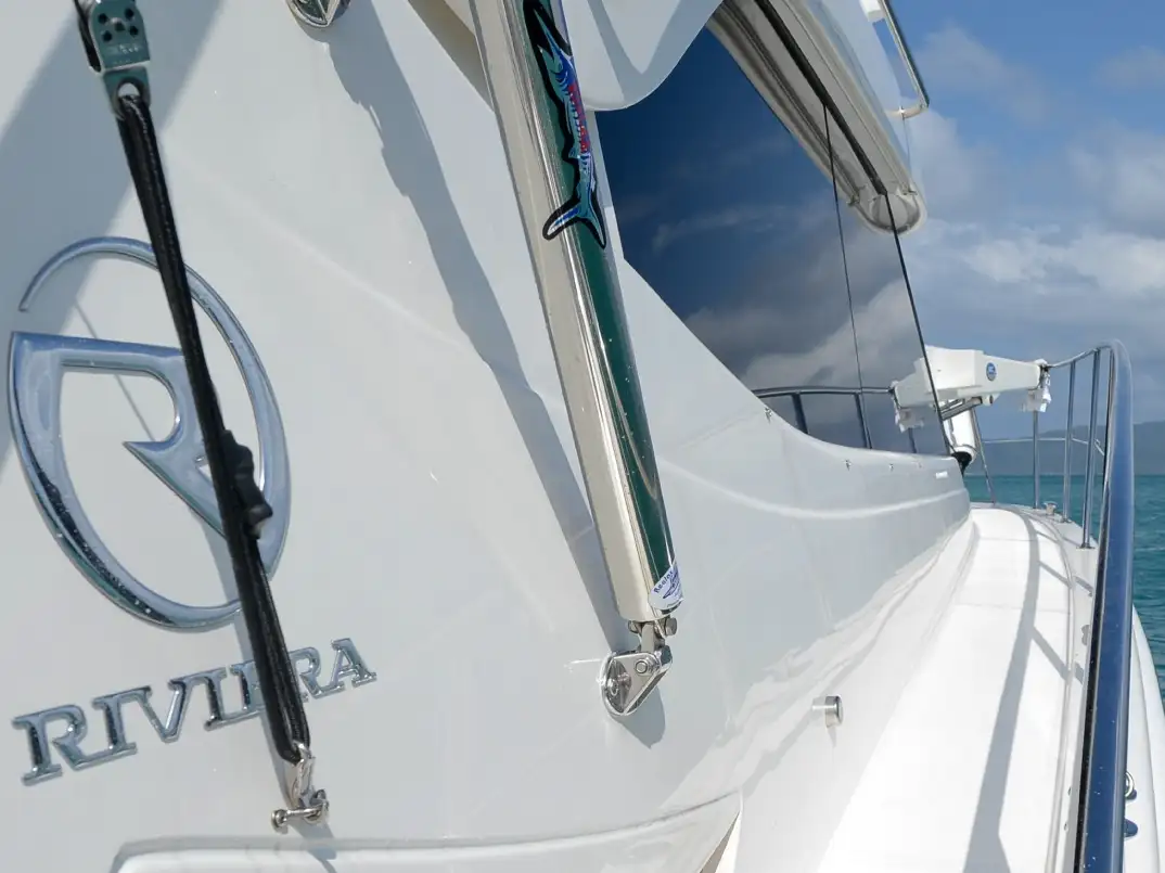 51' Riviera "USHAKA" — photo 12