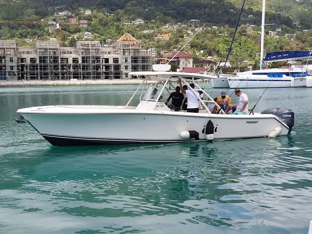 32' Persuit "MIMI" — photo 8