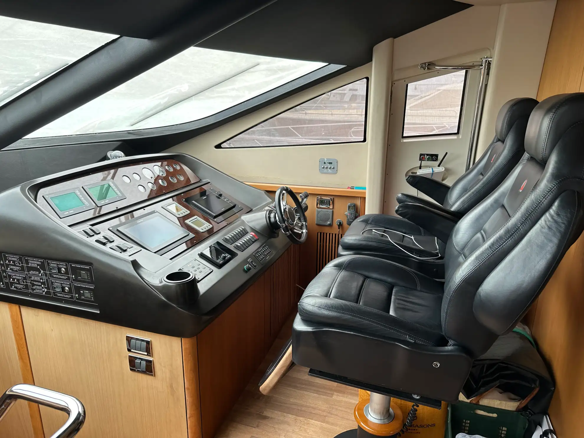 Sunseeker Manhattan 74’ — photo 12