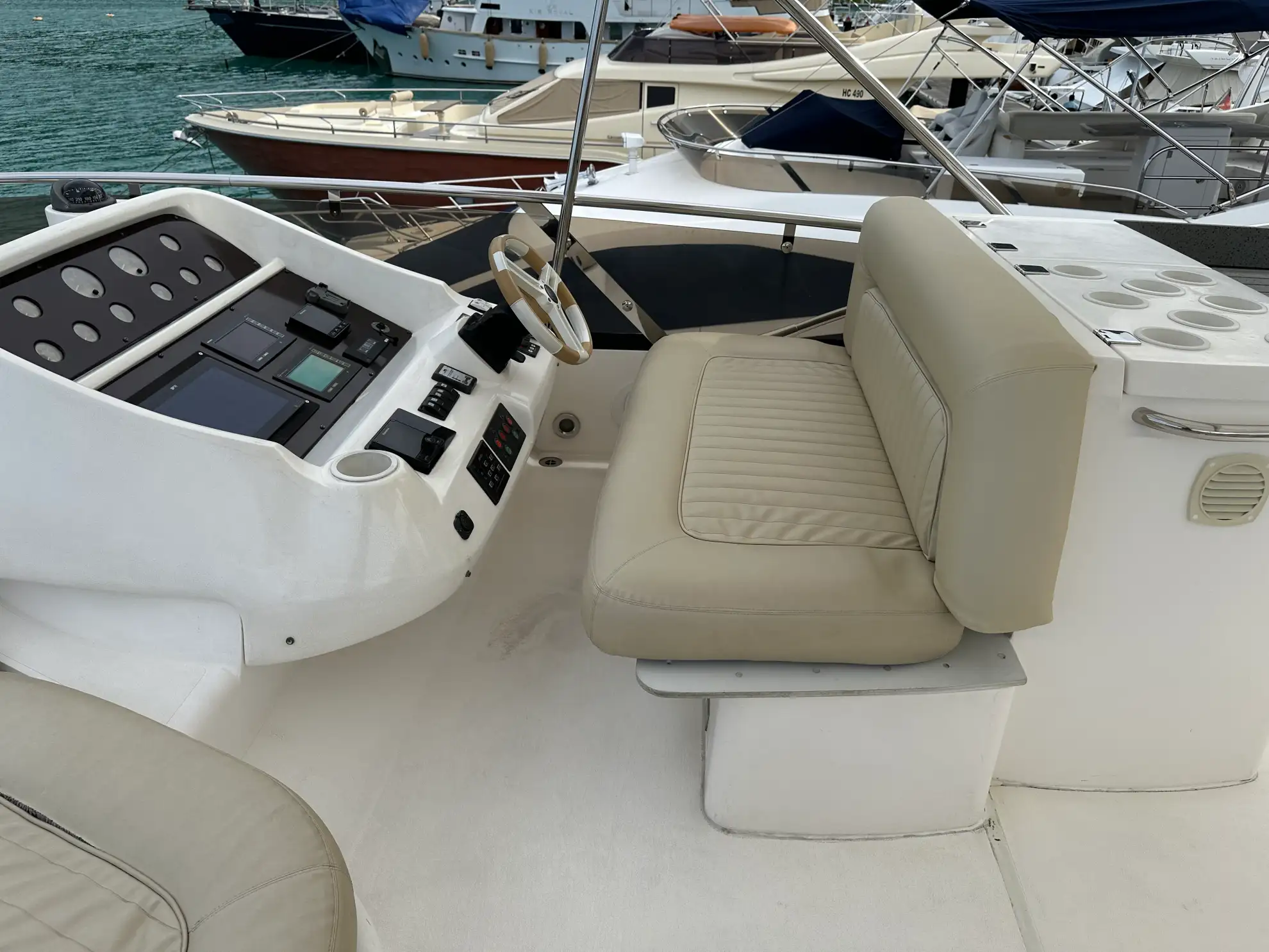 Sunseeker Manhattan 74’ — photo 20