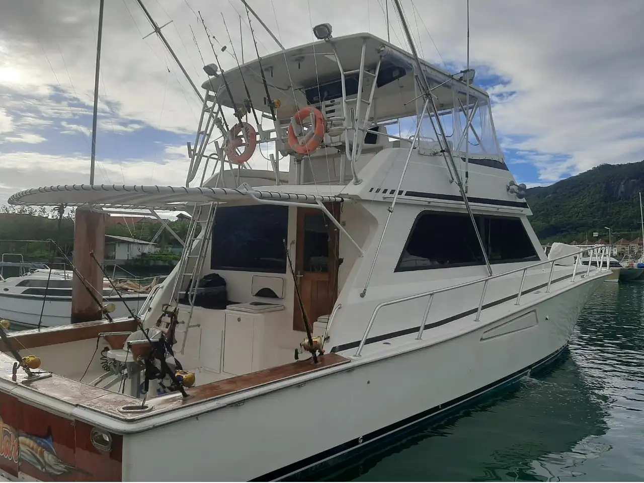 58' Viking "Island Star" — photo 3