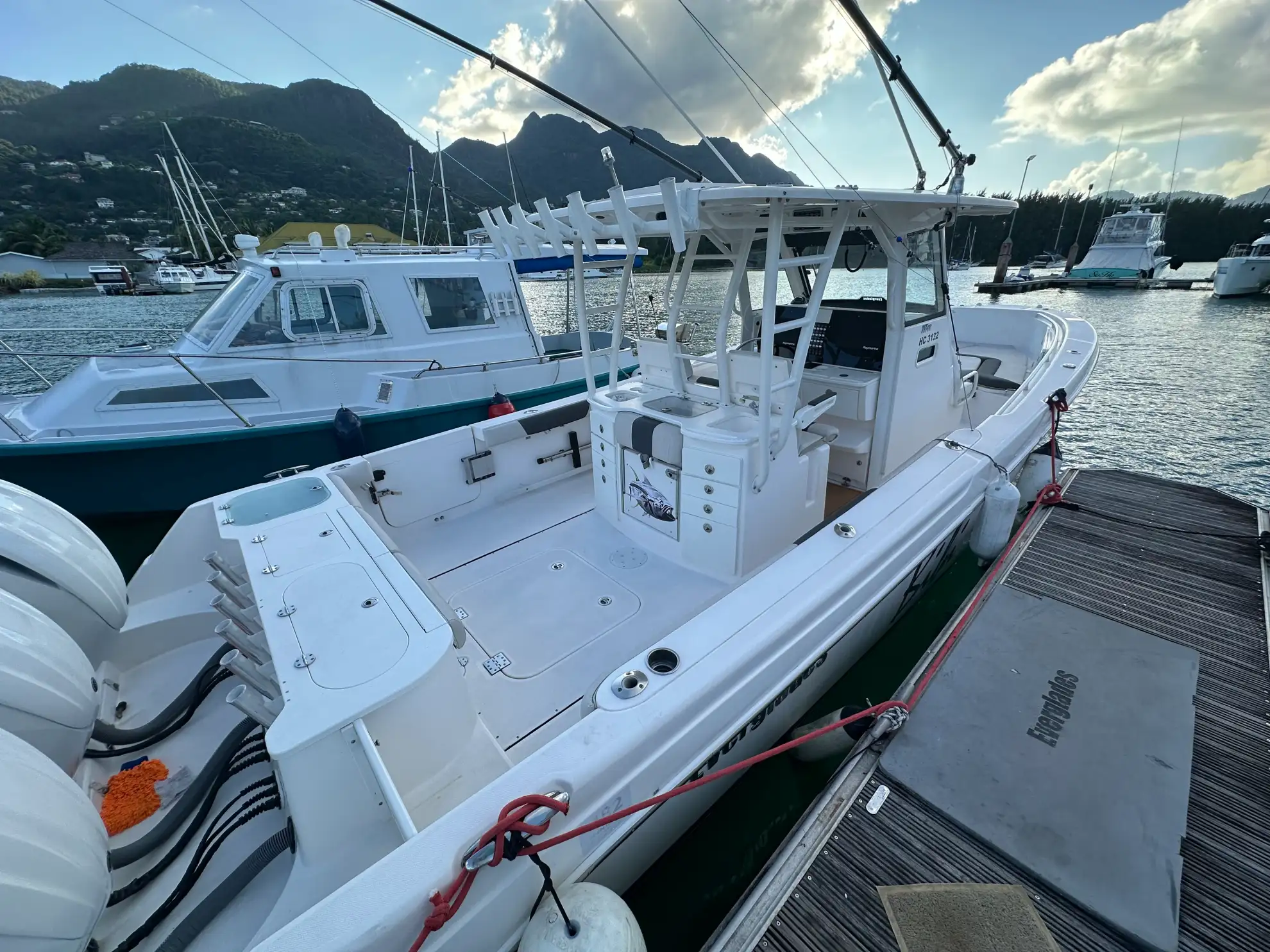 35' Everglades "BIBI" — photo 3
