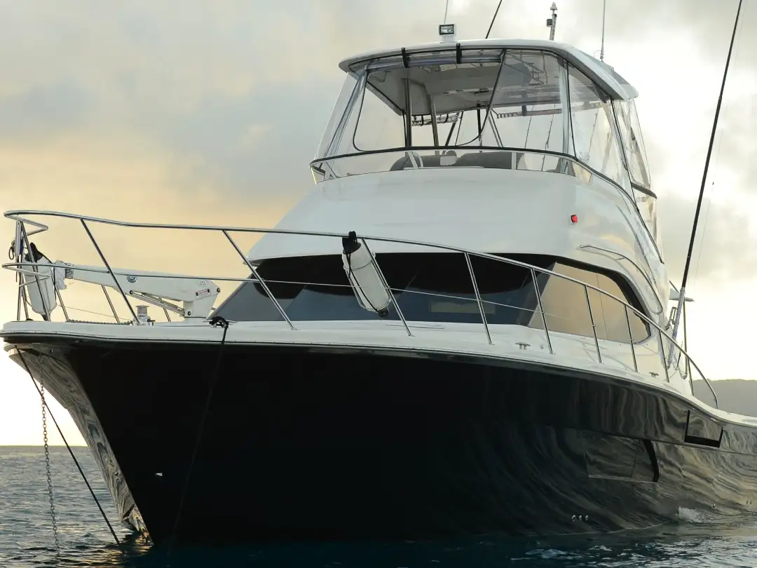 51' Riviera "USHAKA" — photo 2