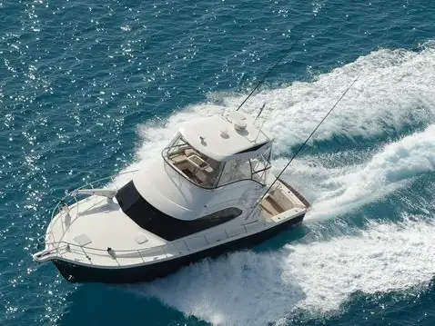 51' Riviera "USHAKA" — photo 13