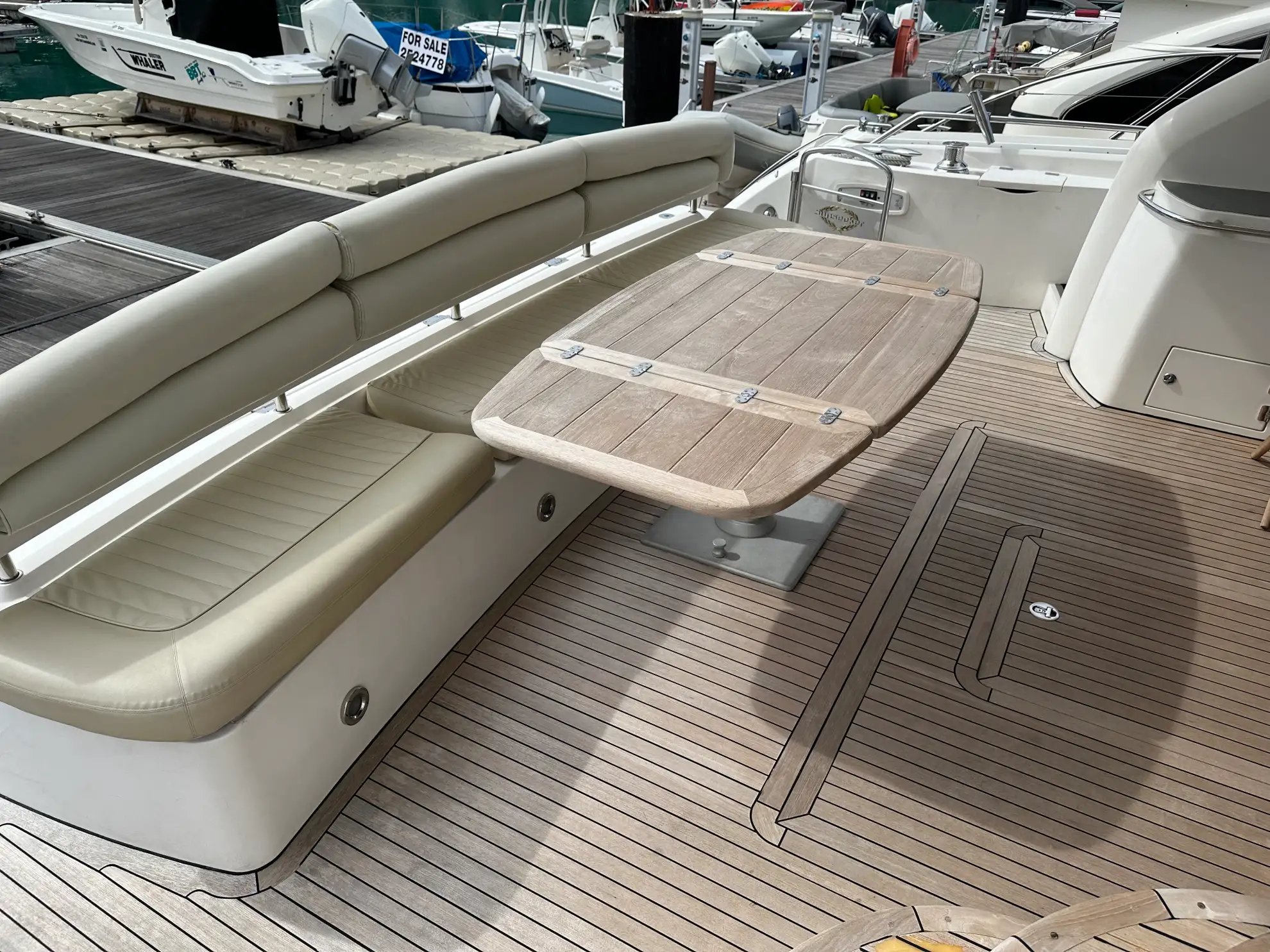 Sunseeker Manhattan 74’ — photo 9