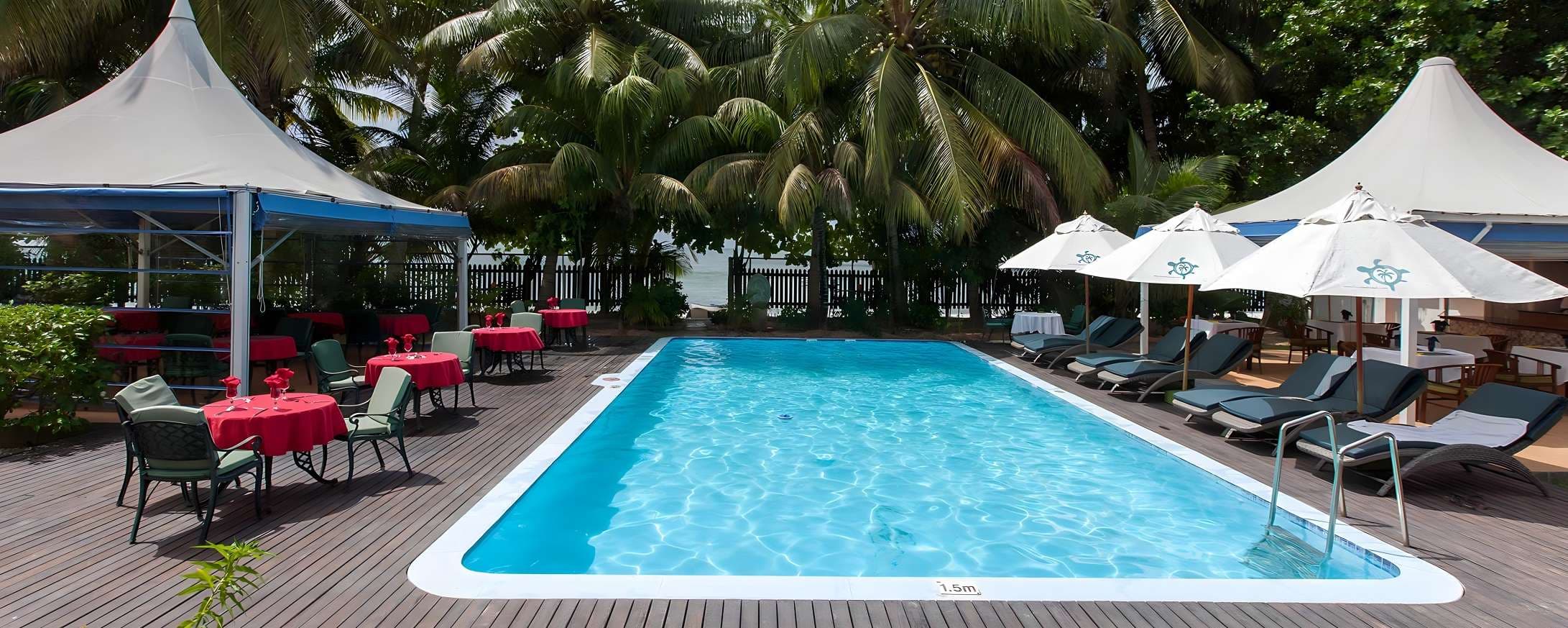 Le Relax Beach Resort / Praslin